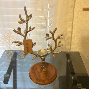 Jewelry holder